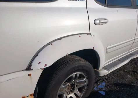 2007 Toyota Sequoia Limited V8 из США, поврежденный, VIN 5TDBT48A17S281592